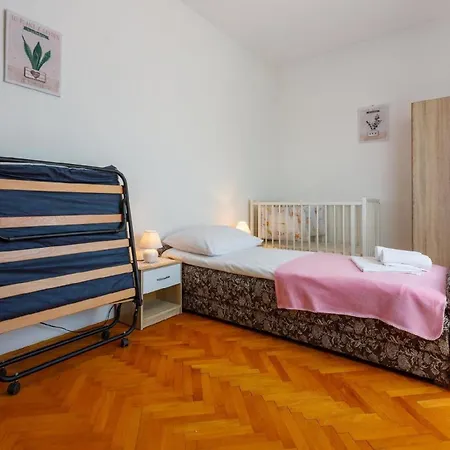 아파트 Fuer 6 Personen Ca 85 Qm In Novi Vinodolski, Kvarner Bucht Crikvenica Und Umgebung 노비비노돌스키